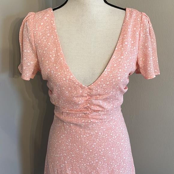 Forever 21 romantic dress NWOT - Picture 3 of 9